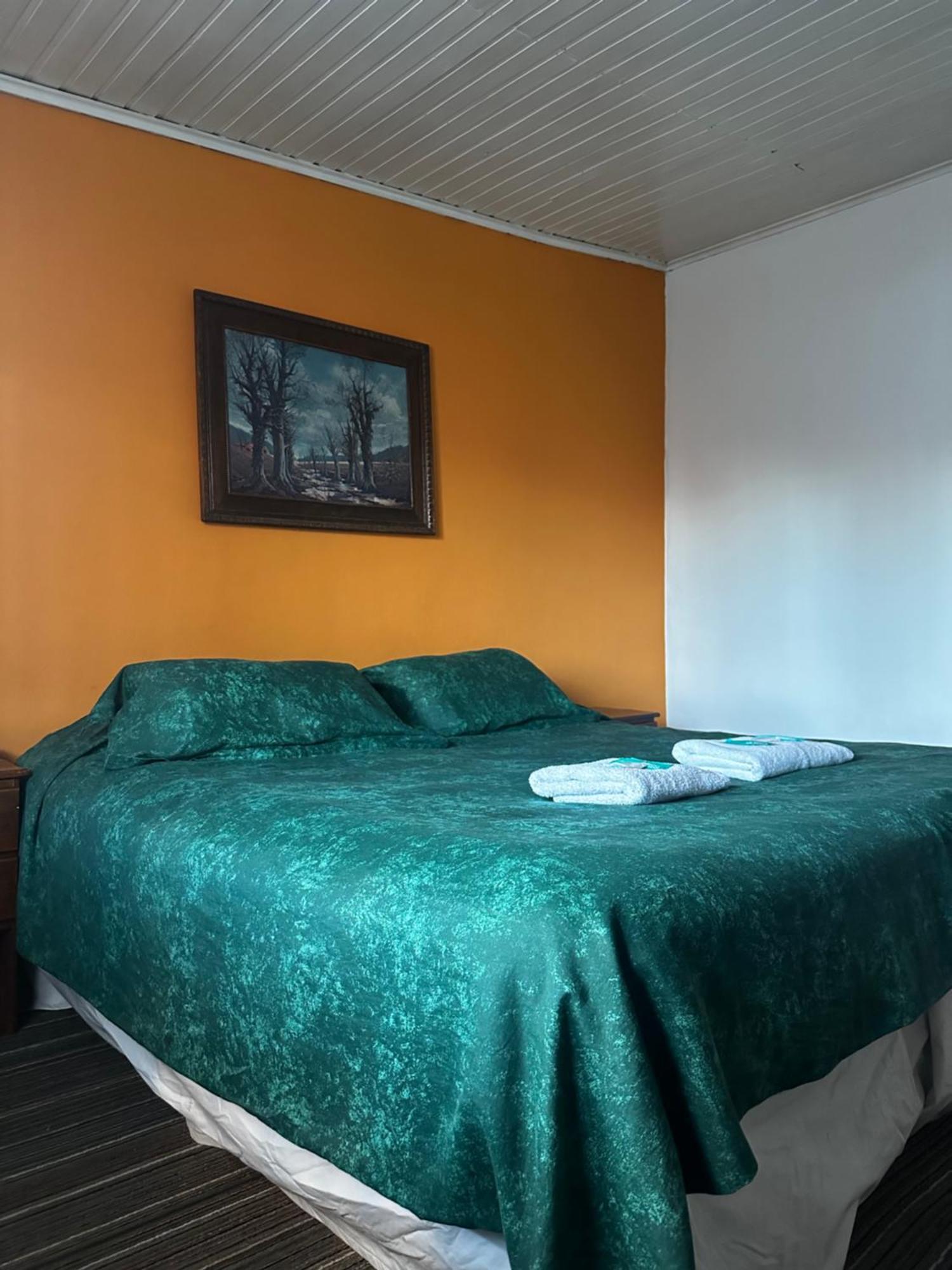 Amancay, Hostal Patagonico Hotel El Calafate Bagian luar foto